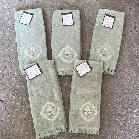 Threshold Bath Bundle Of 5 Target Hand Towels Sage Green Poshmark